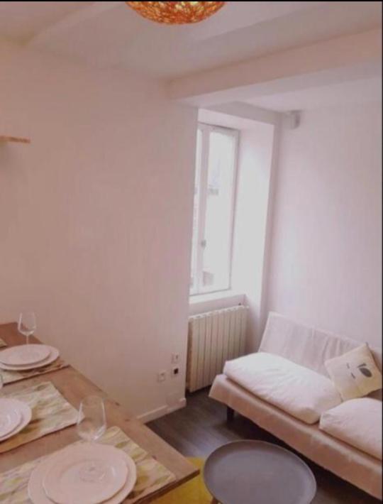 Charmant Logement A Vierzon Centre Екстер'єр фото